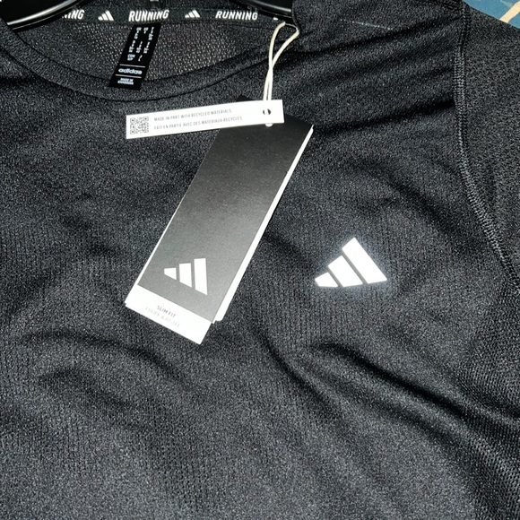 ADIDAS WOMEN RUNNING SHIRT WITH REFLECTIVE DETAILS - Picture 4 of 5